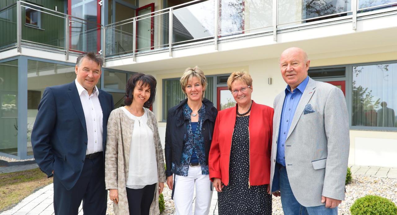 Hotel Neue Hoehe Klingenberg Kültér fotó